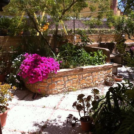 Marinette Bed & Breakfast Barcellona-Pozzo di Gotto Dış mekan fotoğraf
